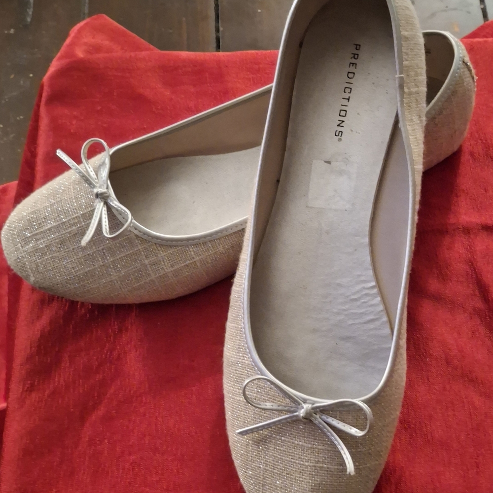 Predictions Cream Flats Timeless Comfort
